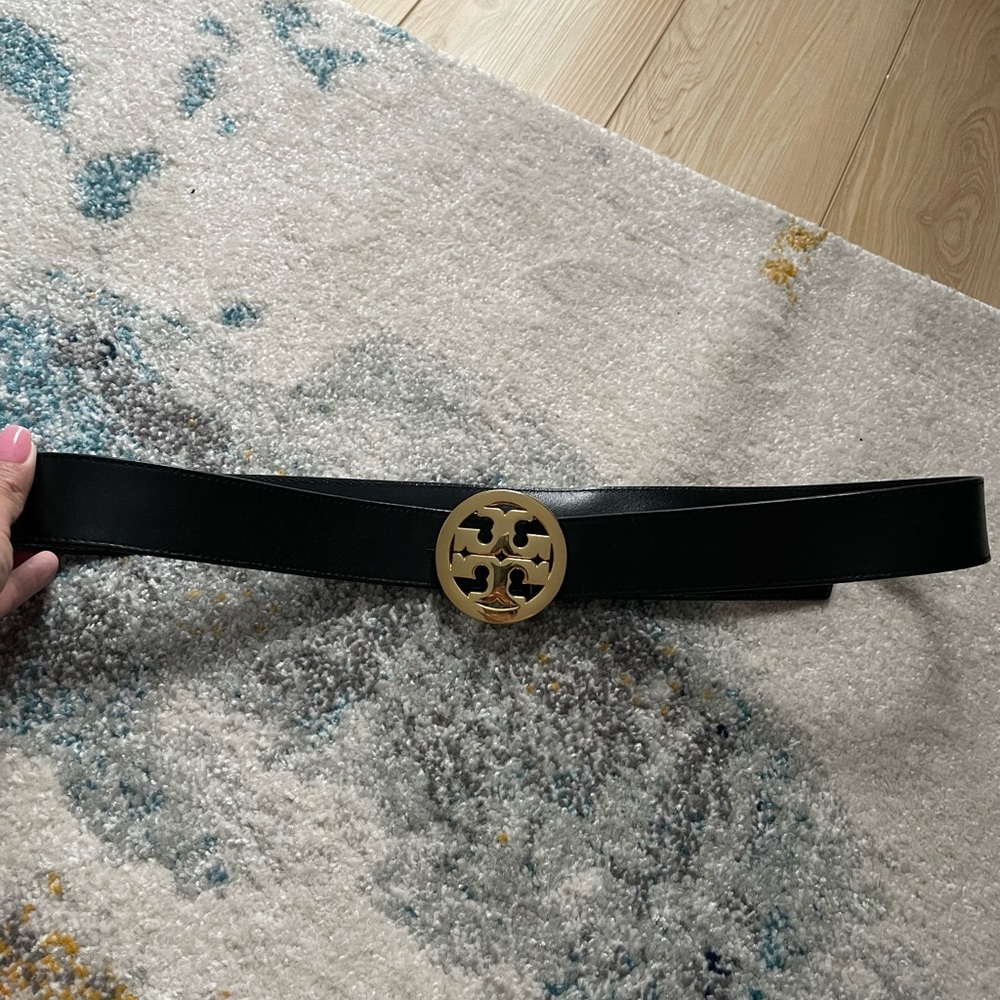Authentic gold buckle Tory Burch belt